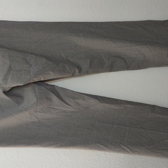 SLIGHTLY USED BANANA REPUBLIC MARTIN FIT COLOR CHARCOAL SIZE 10. - Picture 8 of 9